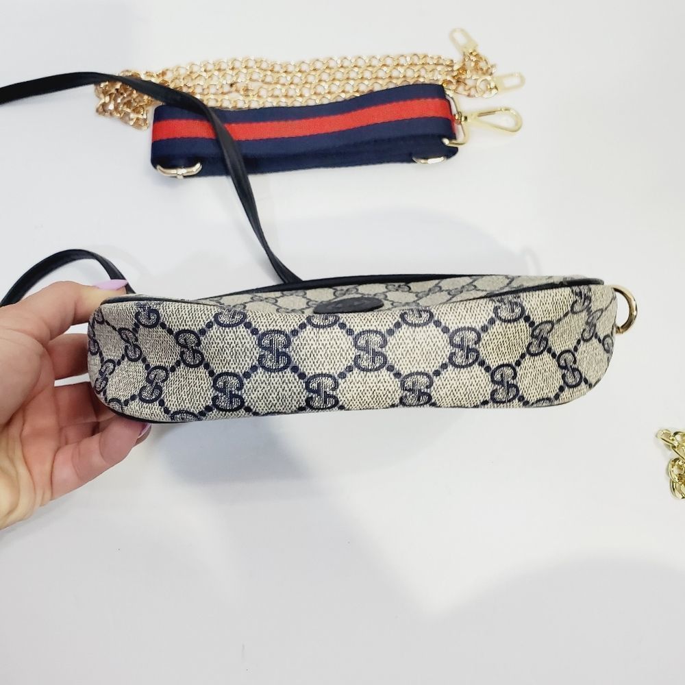 Gucci Authentic Vintage GG monogram PVC leather crossbody pouch bag - Picture 6 of 16